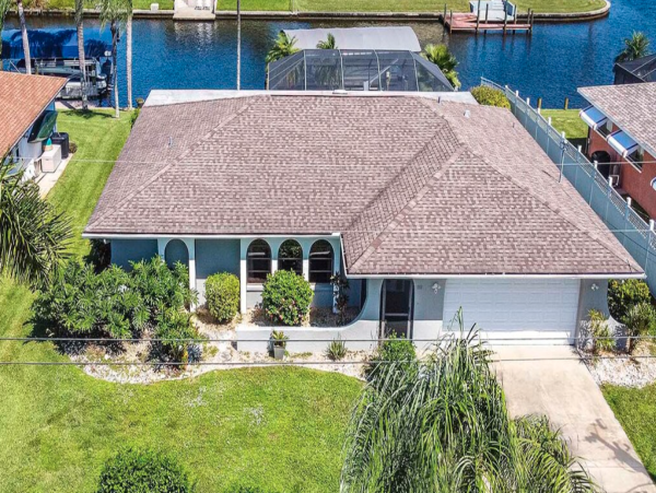Lovely 3 Bedroom Home in Cape Coral Sleeps 6